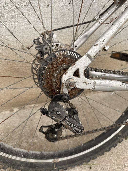 Велосипед горний під відновлення