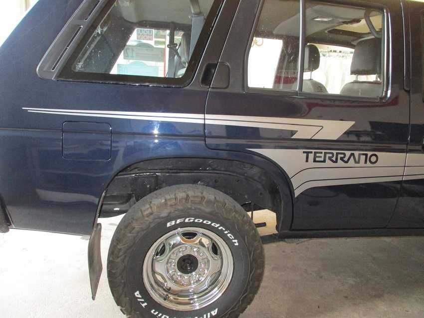 Autocolantes para Nissan Terrano I