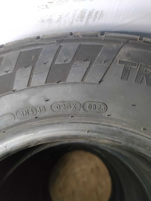 Opony Kleber 225/70R 15C  4 szt jak nowe