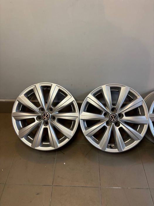 5/100 R16 et46 диски на Volkswagen