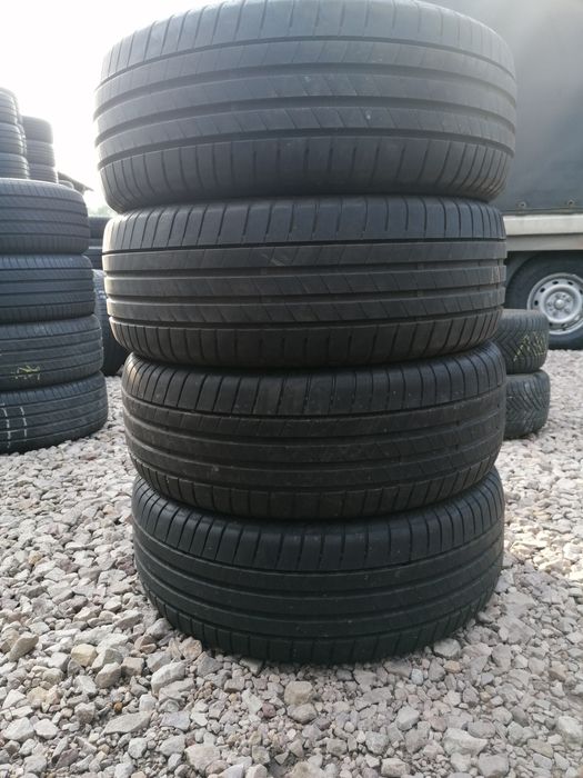 225/60/17 Bridgestone 2023