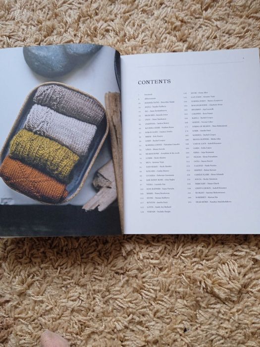 Книга по в'язання носків "52 weeks of socks"