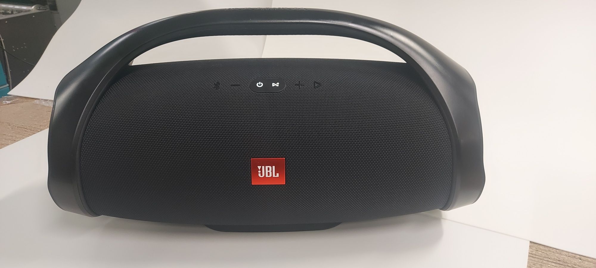 Jbl Boombox oryginalny.