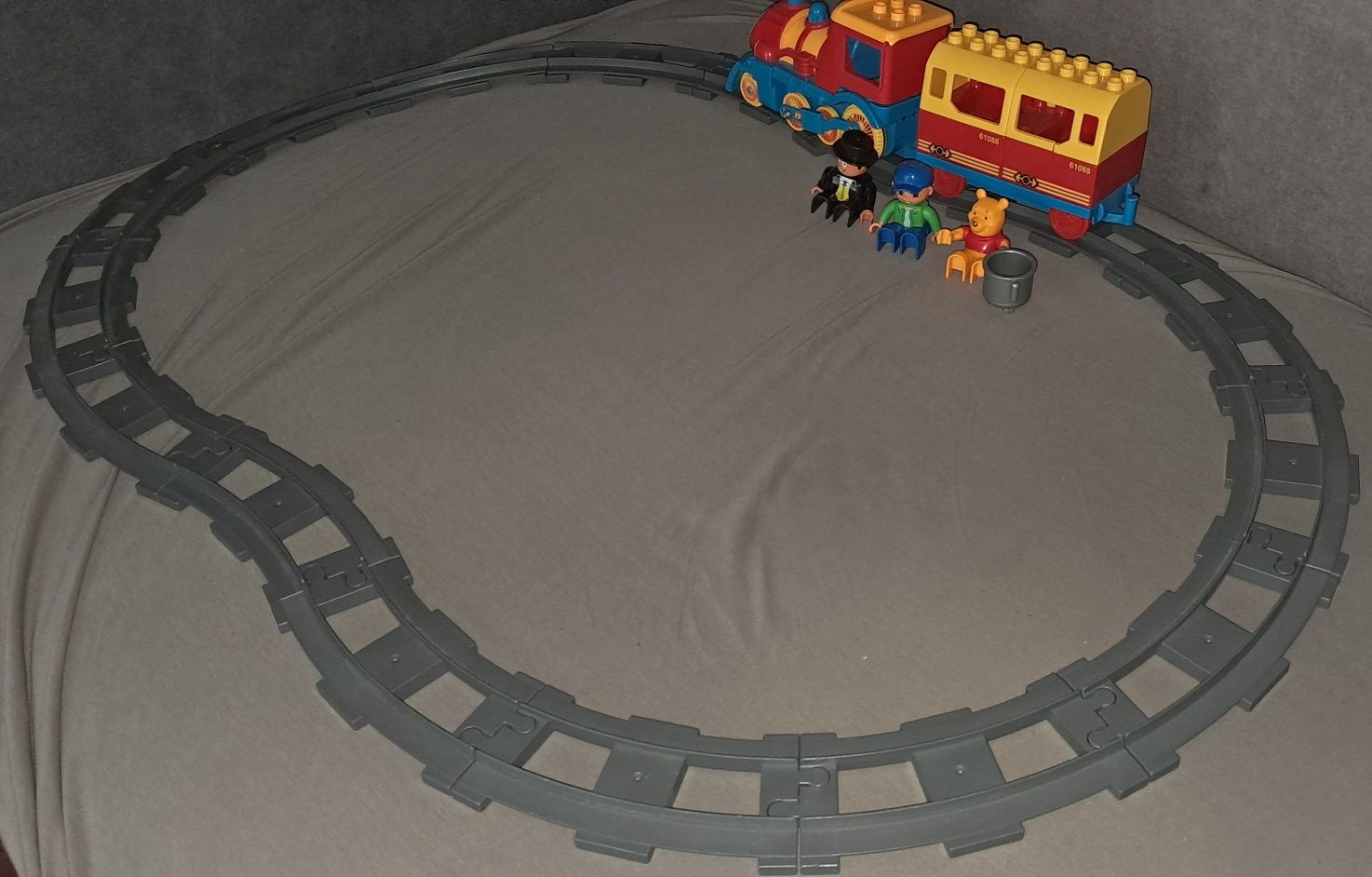 Klocki Lego Duplo Kubuś Puchatek i inne Dinozaury Pociąg elektryczny