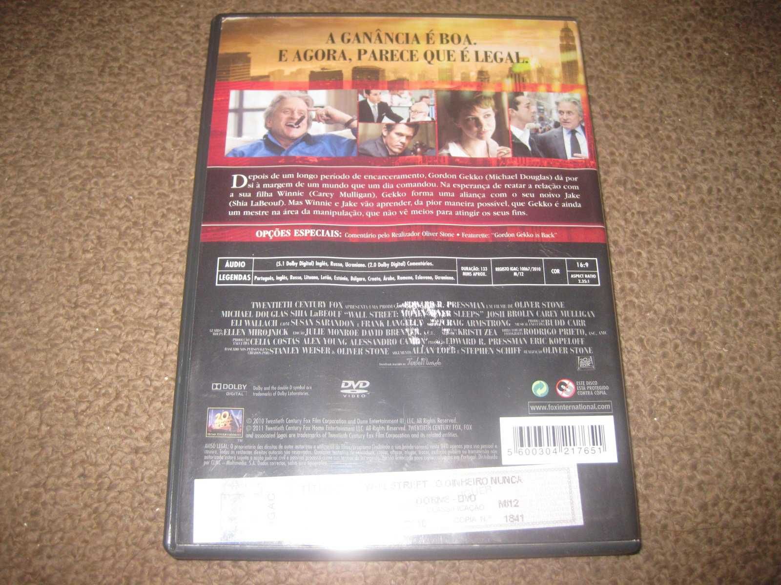 DVD "Wall Street: O Dinheiro Nunca Dorme" com Michael Douglas