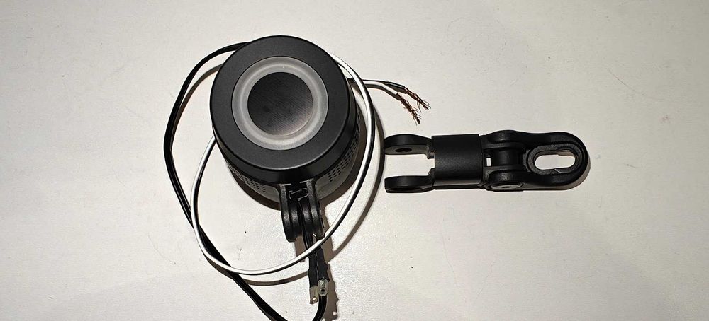 Lampka przednia Busch & Muller Lumotec IQ X czarna