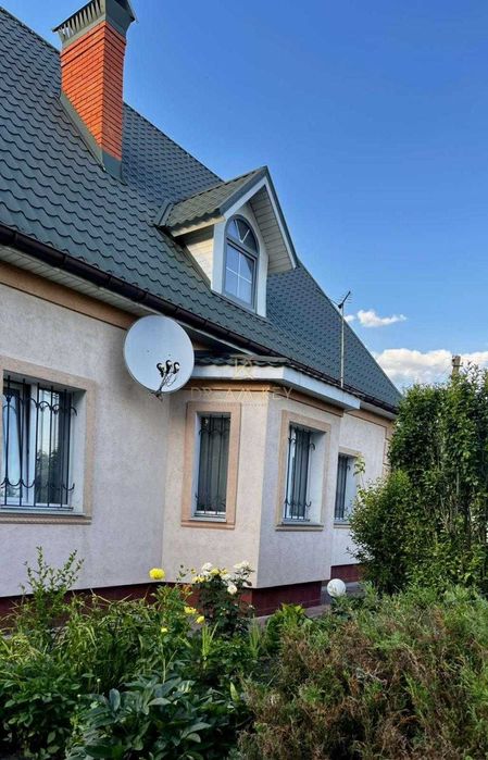 Продам теплий будинок 210кв, 3 спальні, камін, вихід до річки Осокорки