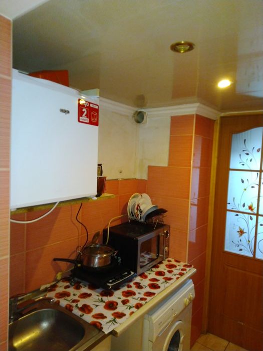 Без комісії. Можлива оренда на 1 міс. Всі зручності. Зупинка кін.мир.