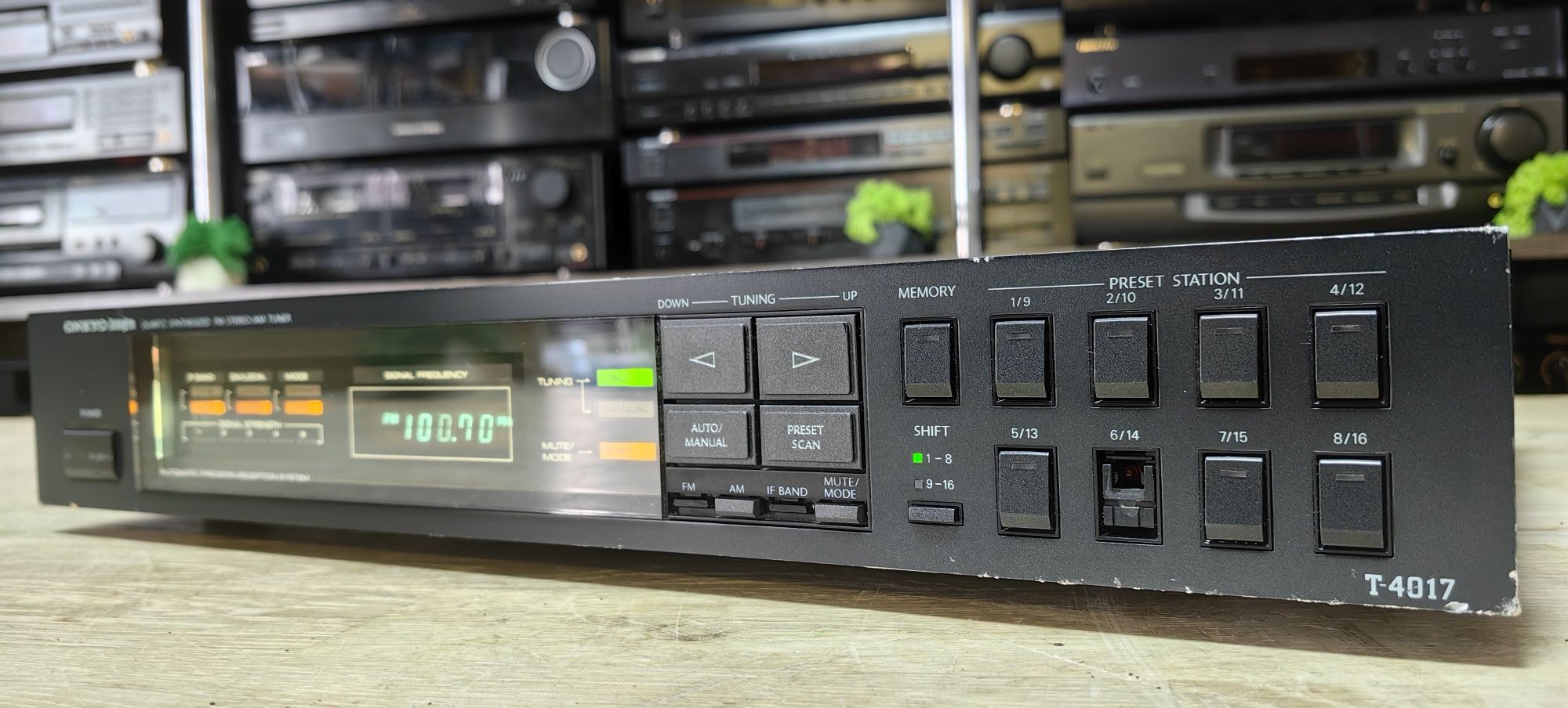 Тюнер Onkyo T-4017