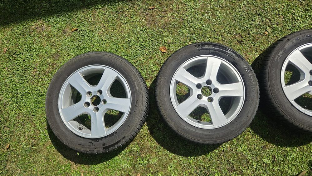 Koła R16 volvo z oponami zimowymi 205/55/16 2022R