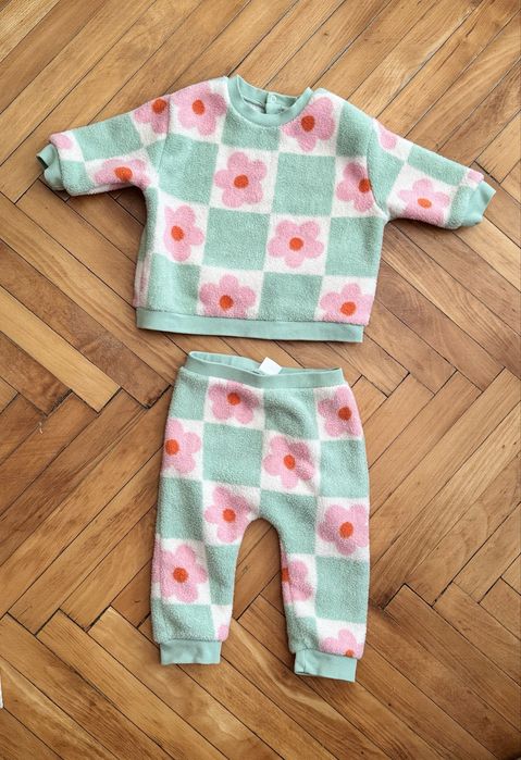 Костюм Next дівчачий, осінь-весна  на 6-9 міс.