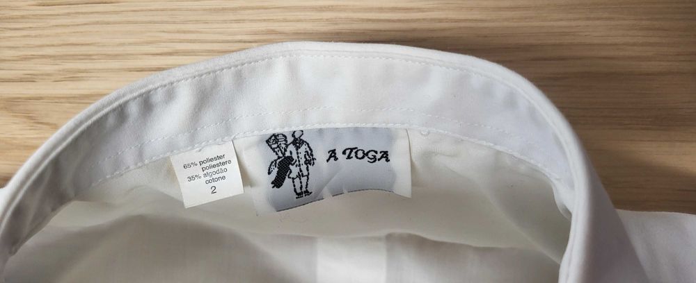 Traje Académico Feminino - Universidade de Aveiro