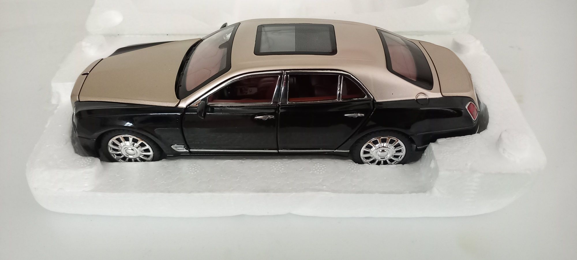 Bentley Mulsanne miniatura 1/24