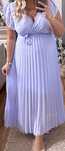 Maxi sukienka plus size plisowna długa. Lila