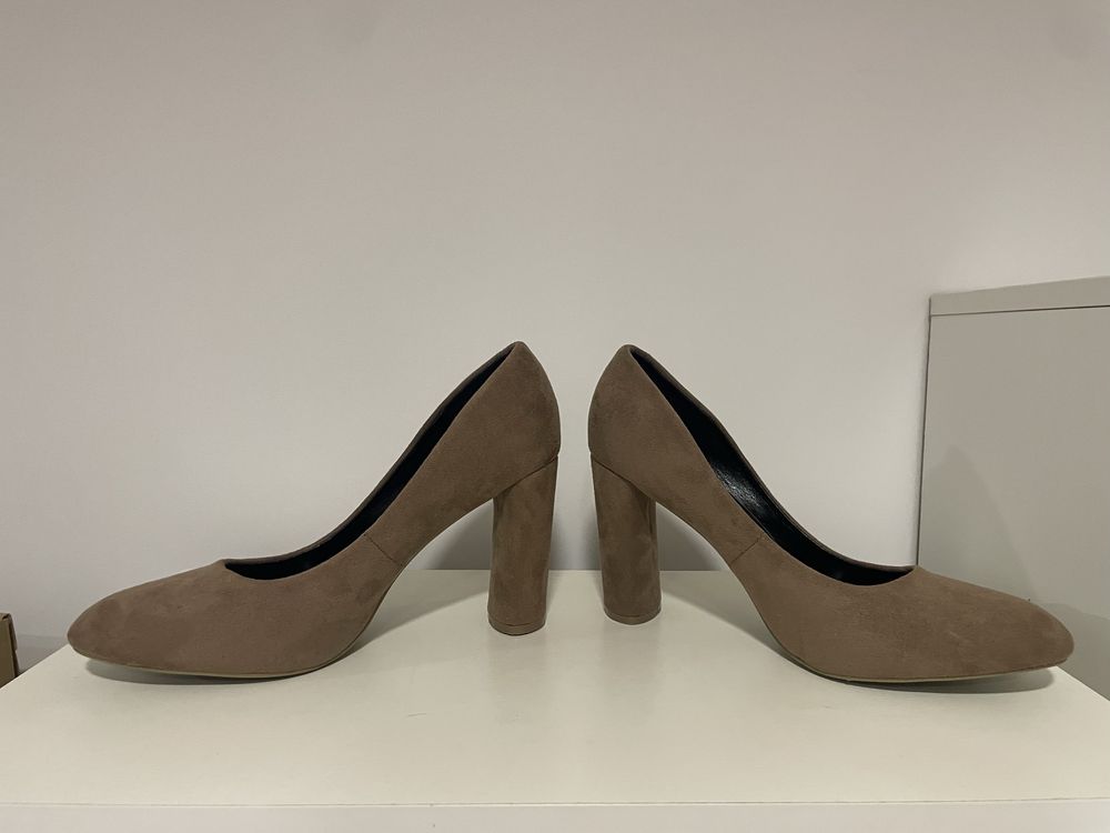 Sapatos tacão alto
