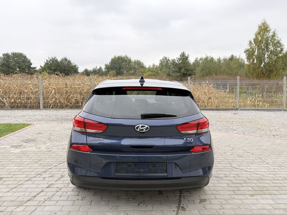 Hyundai i30 2017 rok 1.4 T-GDI benzyna  bogato wyposażony
