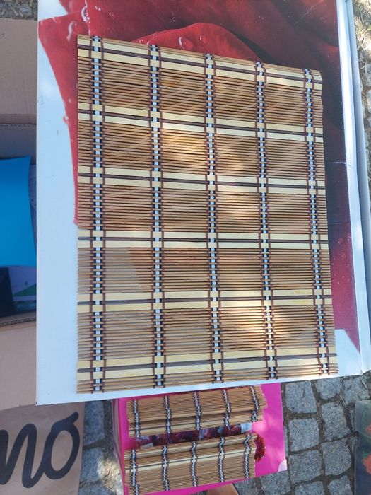 Base para pratos e loiças