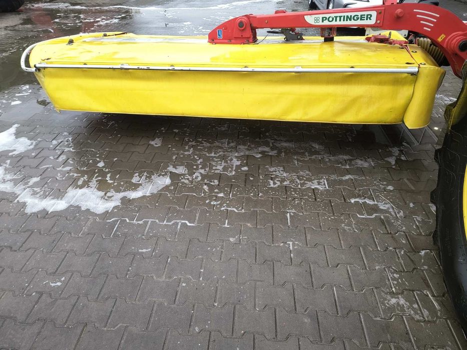 Kosiarka pottinger nova cat 302