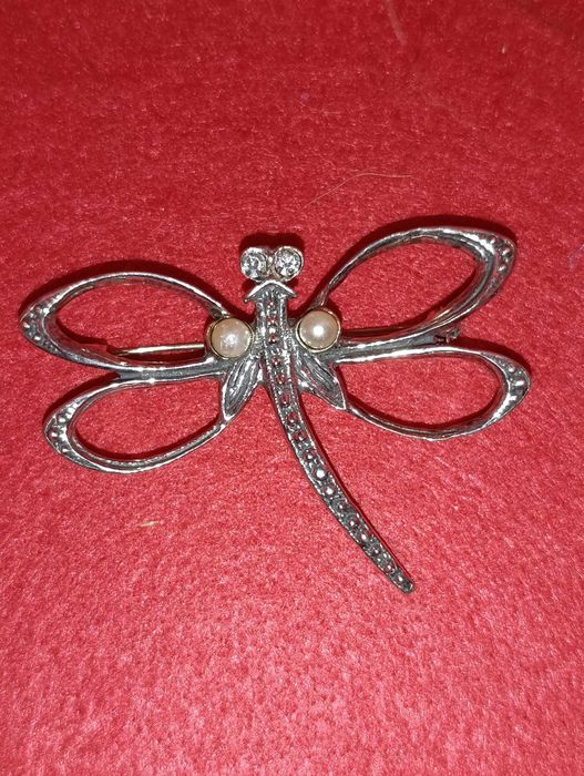Alfinete de Peito Libelinha em Prata