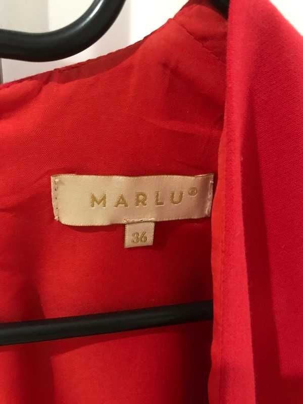 Czerwona sukienka marki MARLU