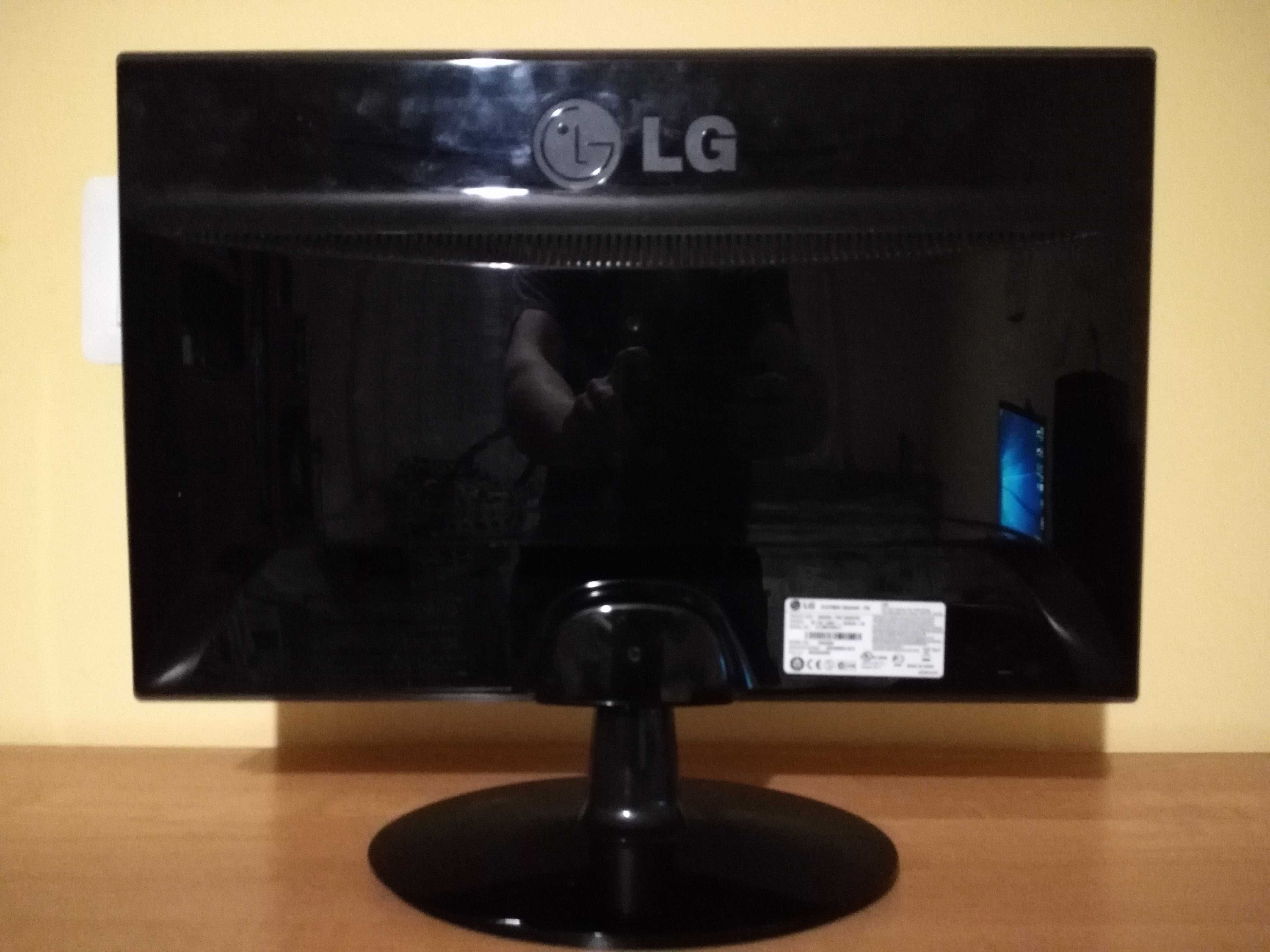 Monitor LG Flatron W2240S