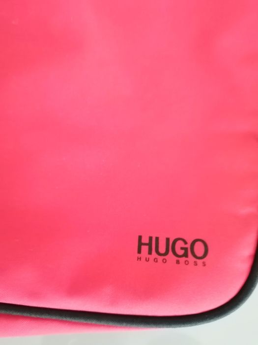 Mala Hugo Boss		Nova!