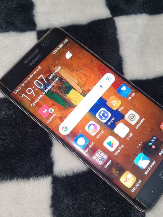 Huawei mate 9 pro lekko uszkodzony