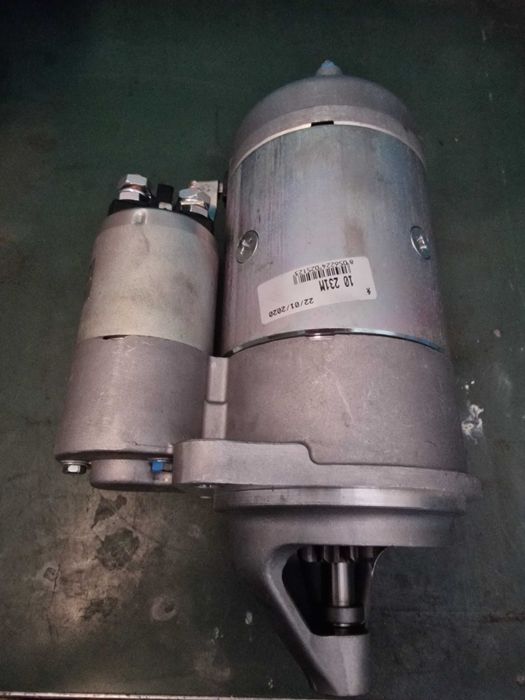 vendo motor arranque  novo