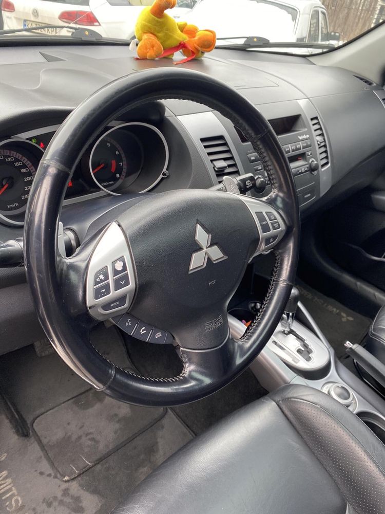 Mitsubishi Outlander XL 3.0