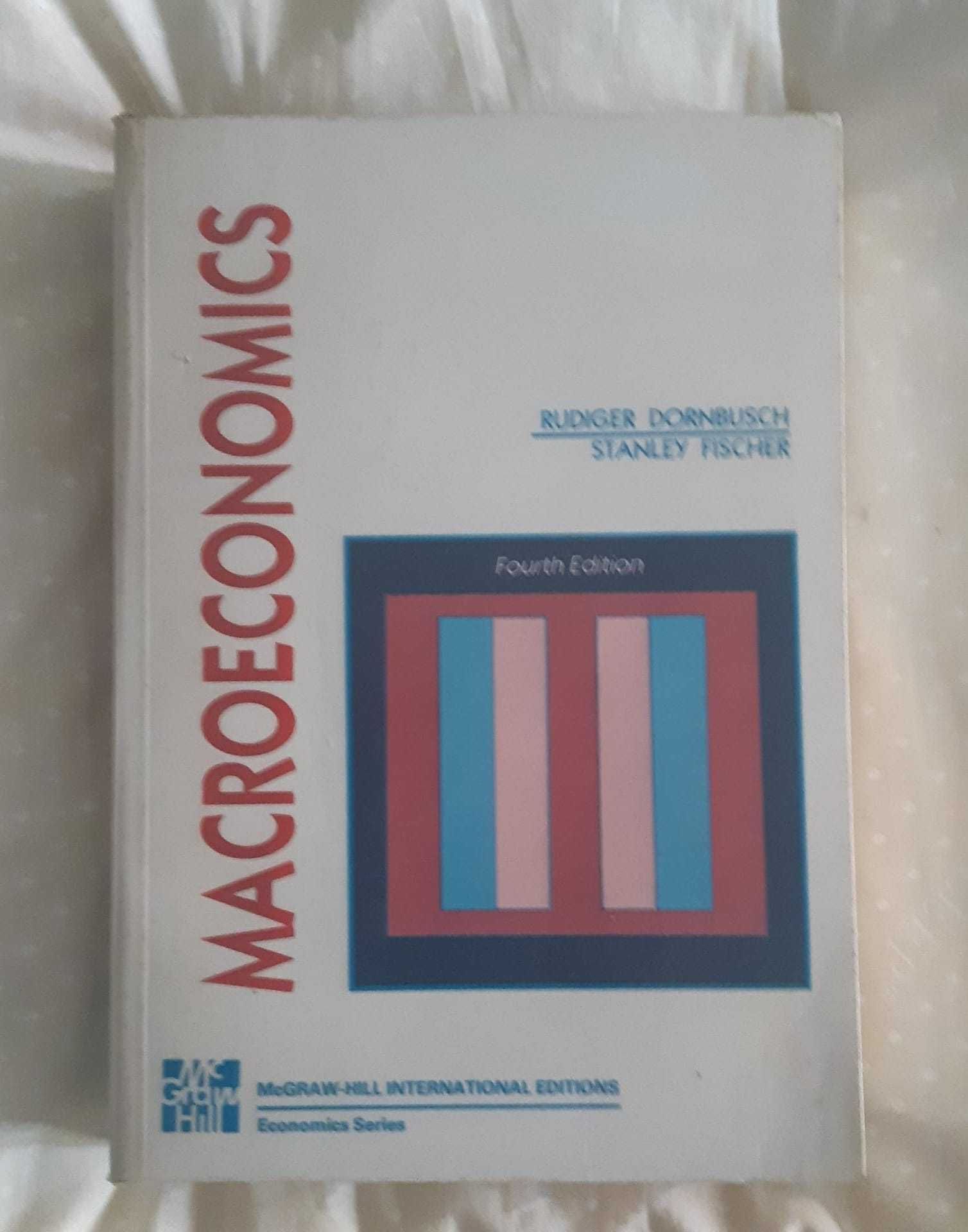 Macroeconomics - Livro Ensino Universitário