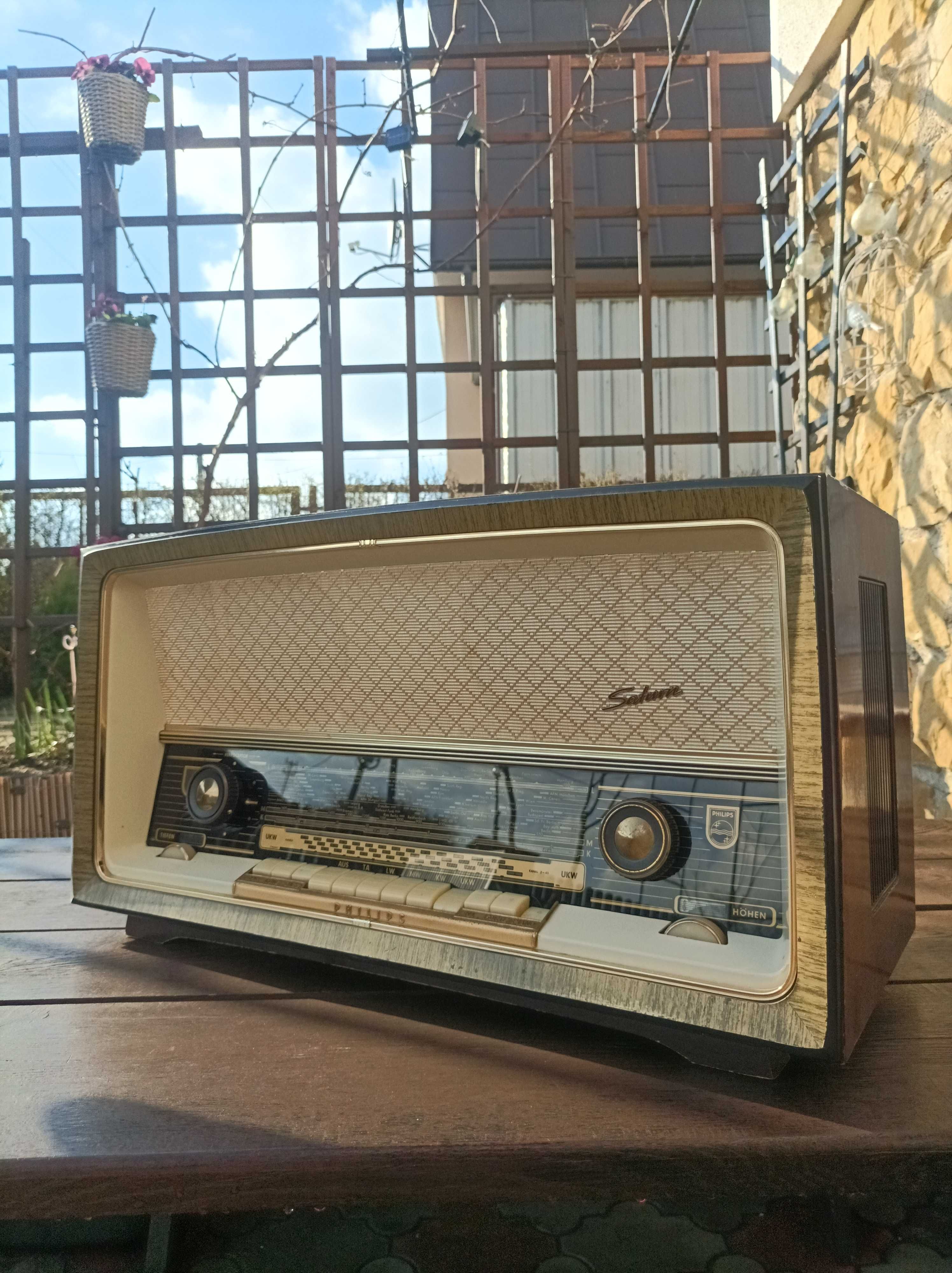 Philips Saturn 573 radio lampowe vintage