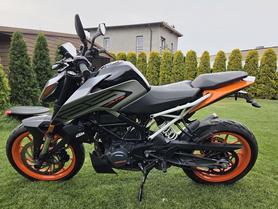 KTM DUKE 125. 2023r