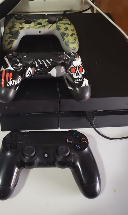 PlayStation 4 sem caixa