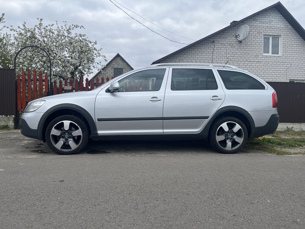 Skoda Octavia Scout пригнана з Швейцарії