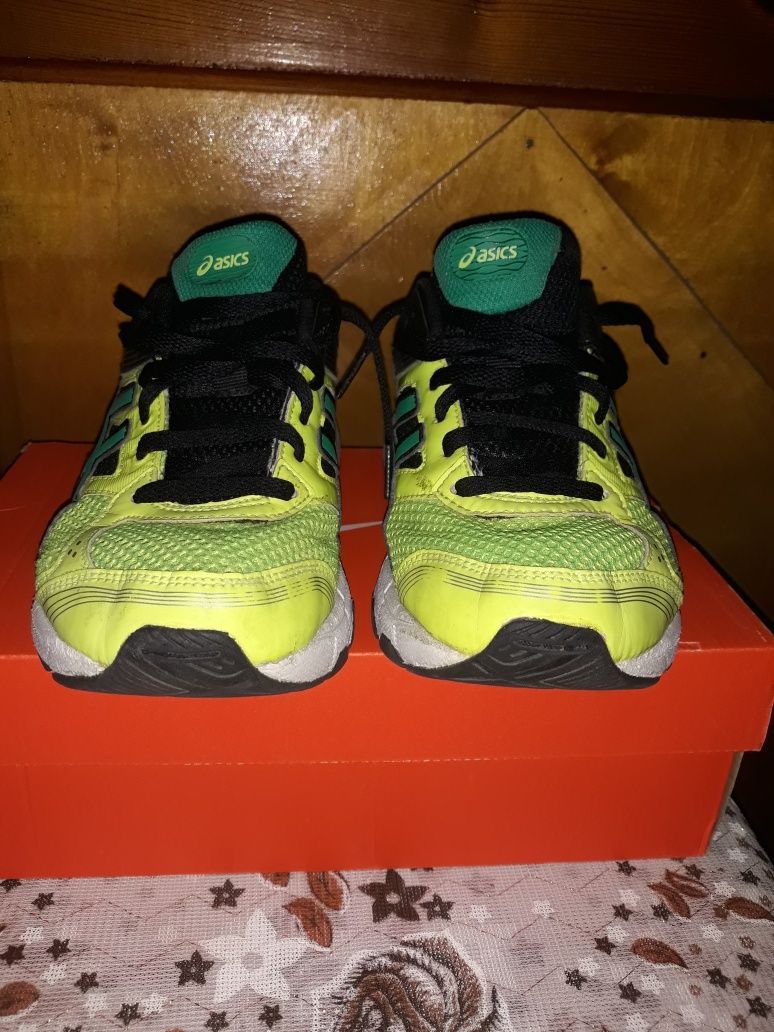 Кроссовки Asics 38р 24,5см
