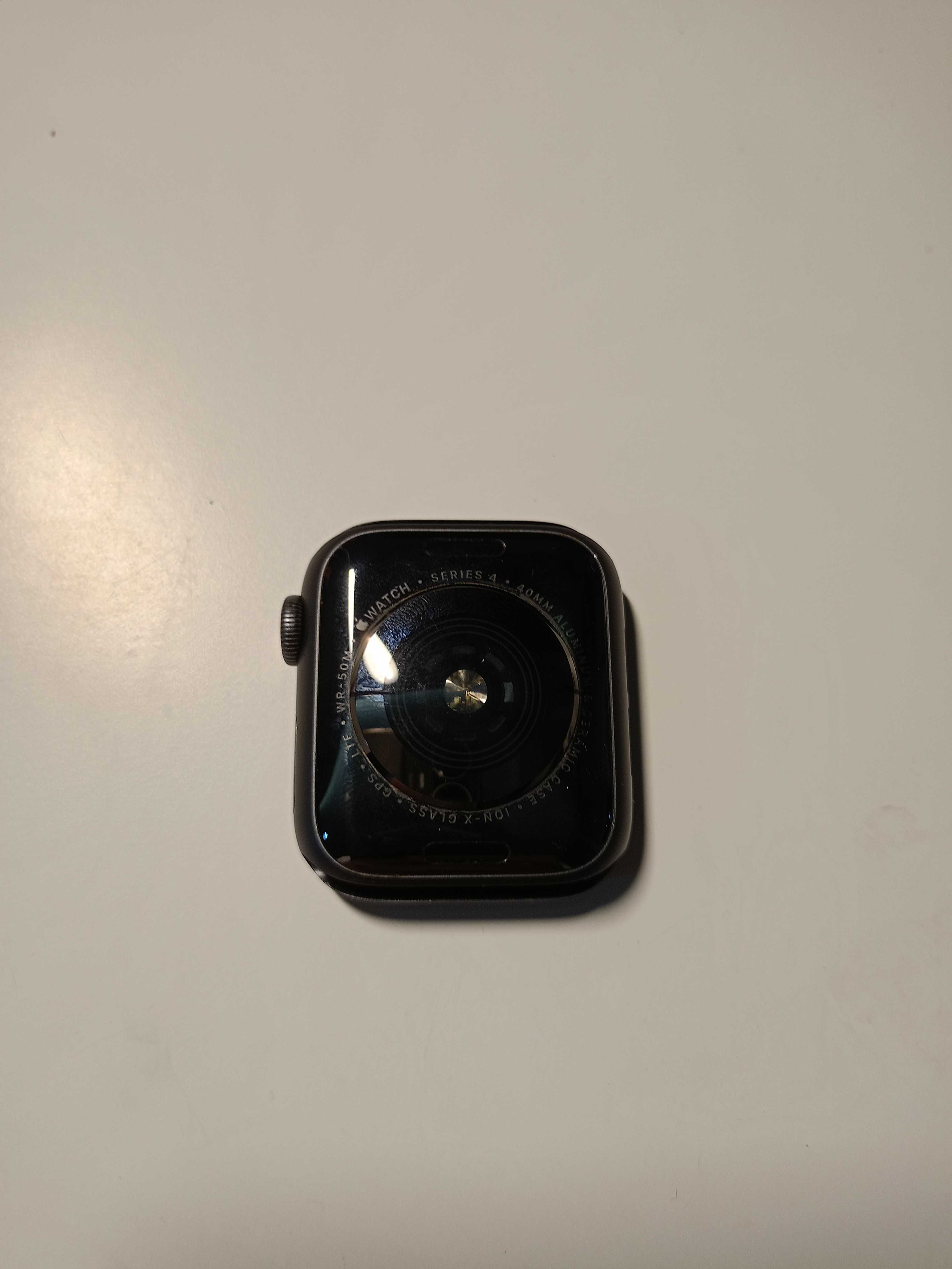 Apple watch serjes 4 GPS +CEL
