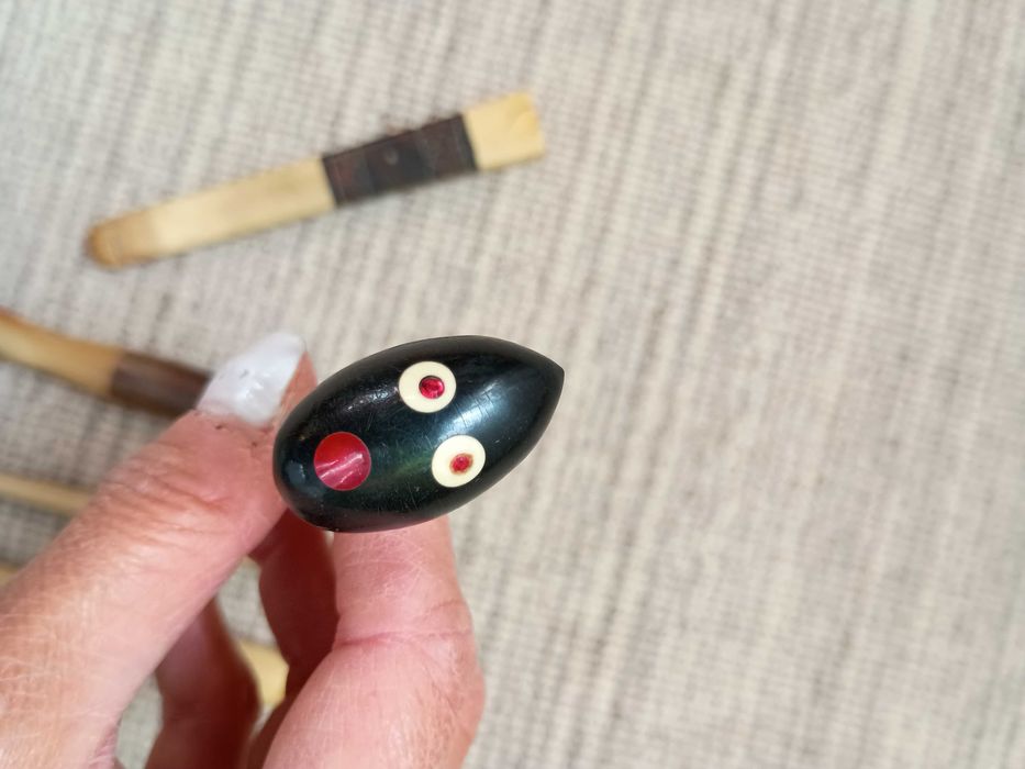 Boquilhas antiga em osso para cigarrilhas