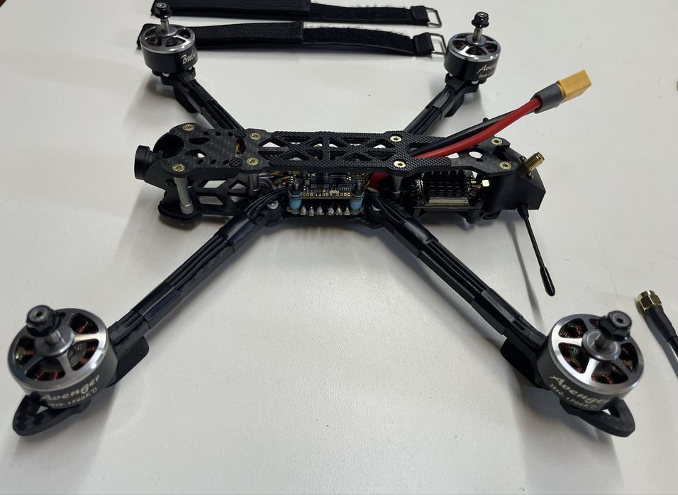 FPV дрон Grinder 7’