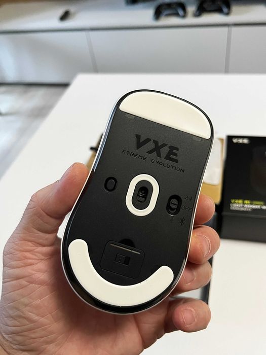 VGN VXE Dragonfly R1 SE+ Black / White
