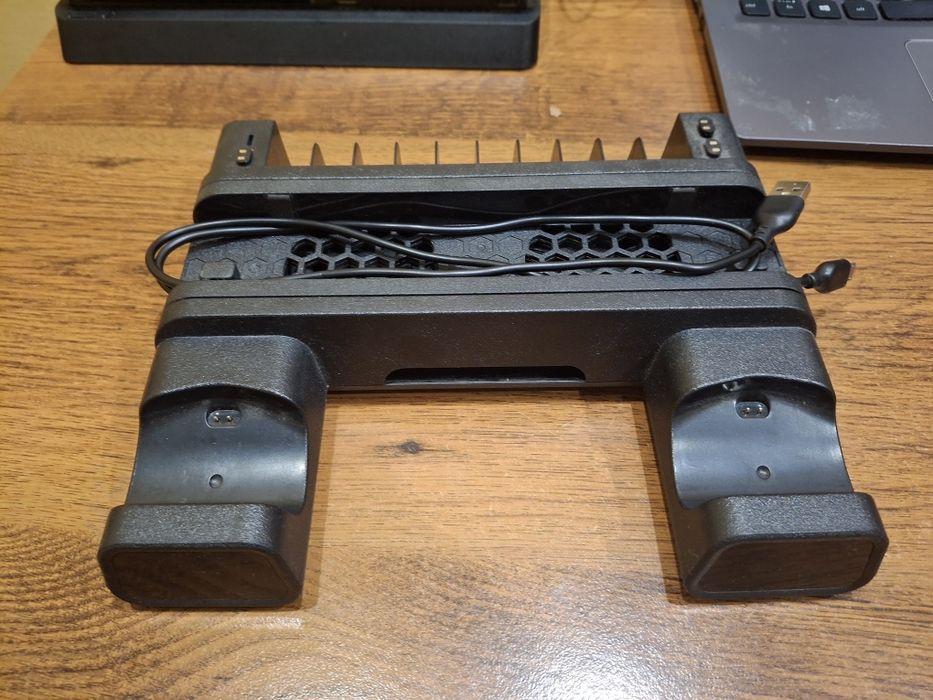 Продається підставка для пс4