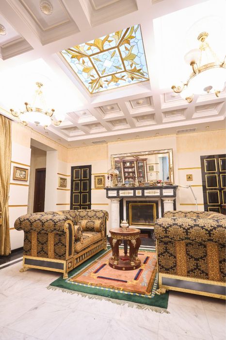 Продажа дома пр Гагарина район NeoPlaza себестоимость 2 млн $