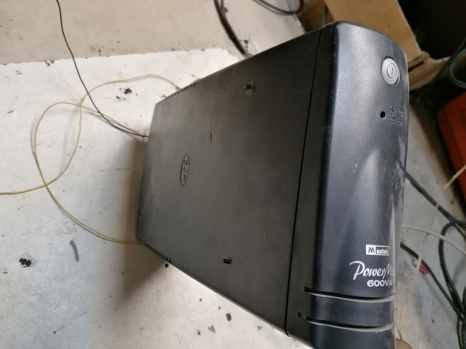 Перетворювач з 12 вольт в 220 вольт UPS безперебійник ИБП +-400 ват