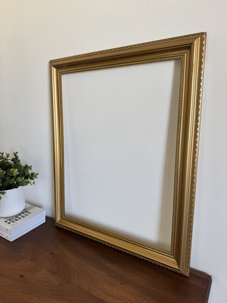 Moldura dourada antiga 60x49,5cm