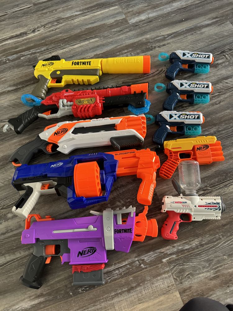 Пістолети Nerf стан нових
