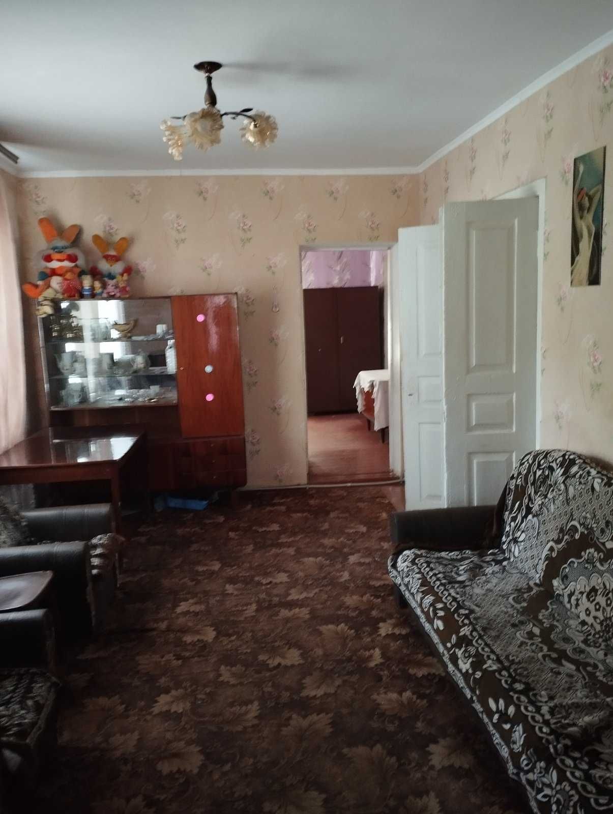 Продам власний будинок смт Драбів