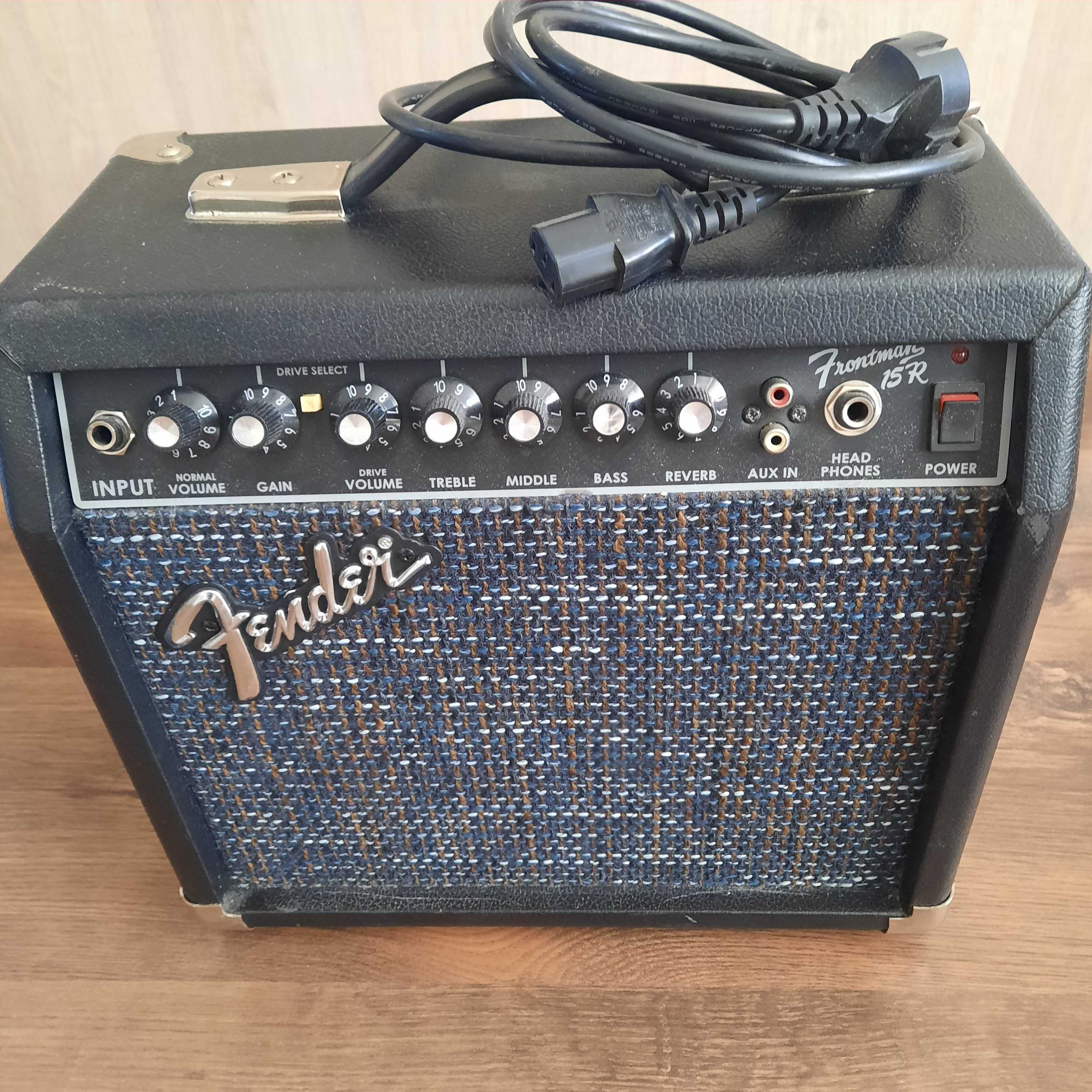 Wzmacniacz Box Fender 15