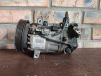 Компресор компрессор кондиціонера 926002352R Clio 4 кліо 4