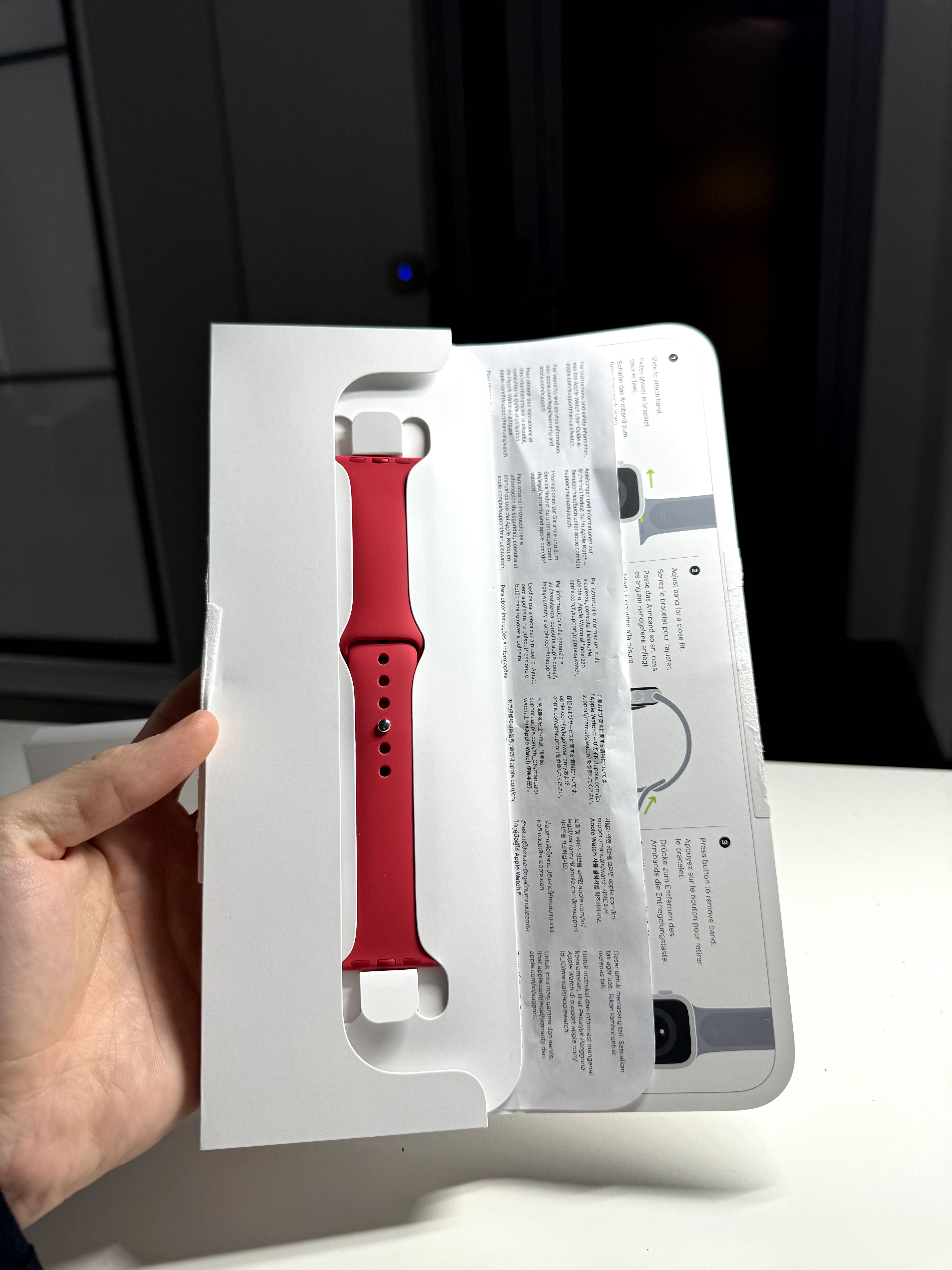 Apple Watch Series 9 41mm GPS (PRODUCT)RED Aluminum Case