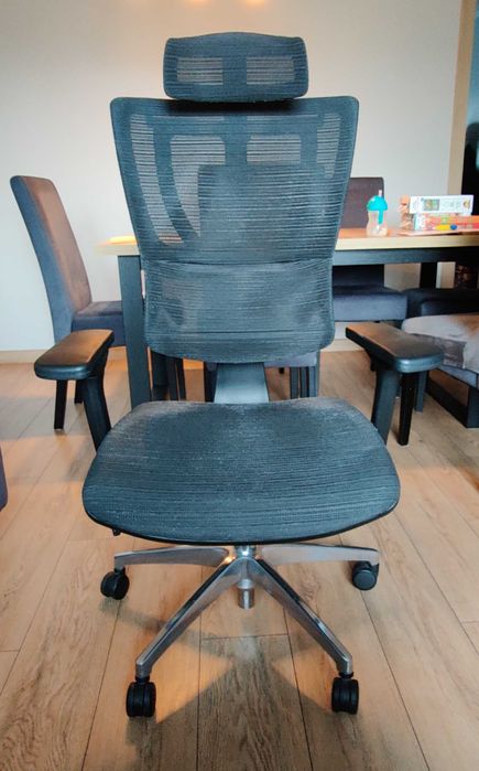 Fotel biurowy ergonomiczny Grospol IOO BS KMD31