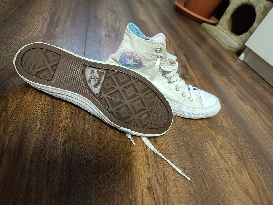 Wysokie trampki Converse Chuck Taylor 39.5(25cm)